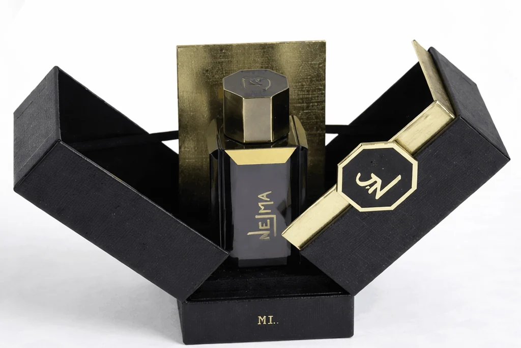 Leather gift boxes crafted for corporate gifting
