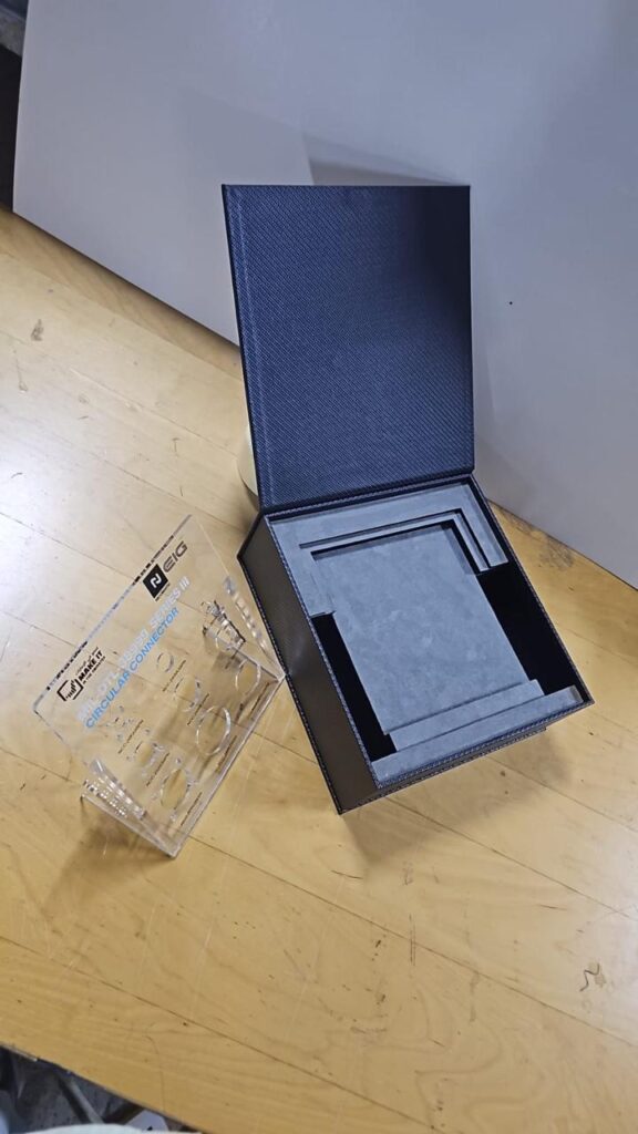 Leather Boxes Manufacturers in Dubai